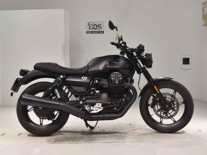 Moto Guzzi V7 Stone 2024