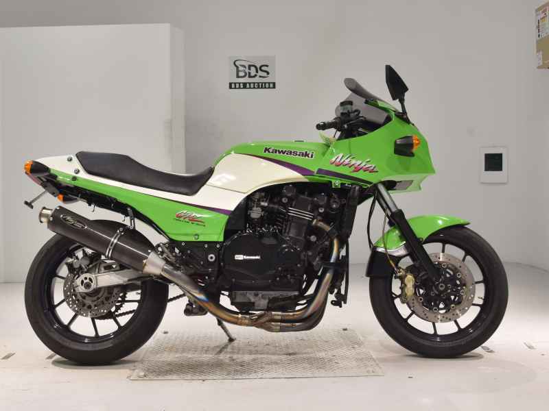 Kawasaki GPZ900R 1998