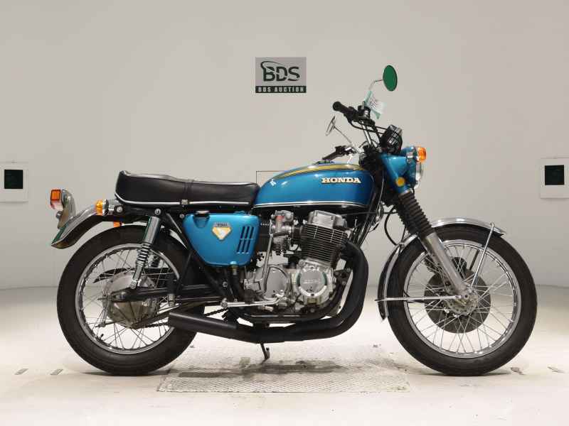 Honda CB750 2022