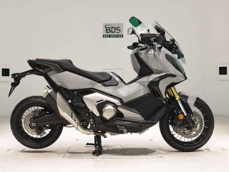 Honda X-ADV750 2023