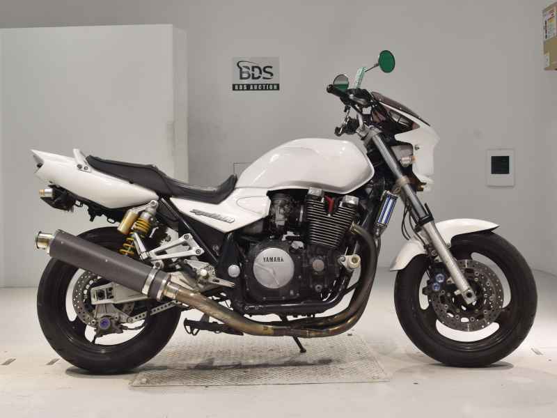 Yamaha XJR1300 2001