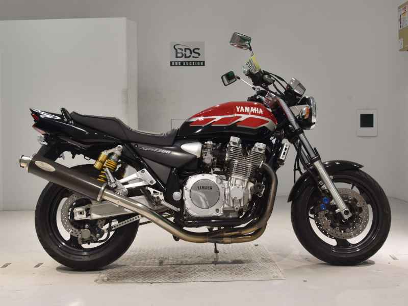 Yamaha XJR1300 2000