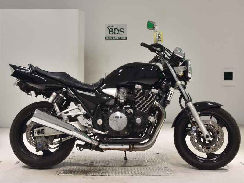 Yamaha XJR1300 2001