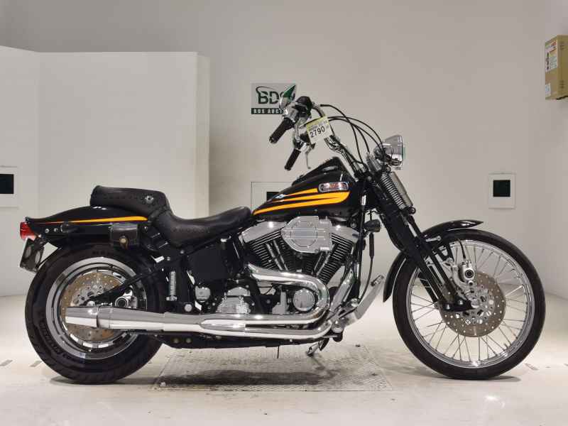 Harley-Davidson FXSTSB1340 2012