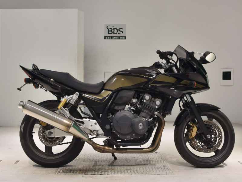 Honda CB400 Super Boldor 2012