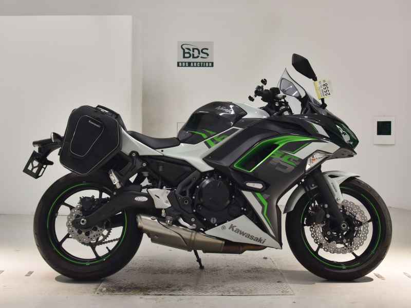 Kawasaki Ninja 650A 2022