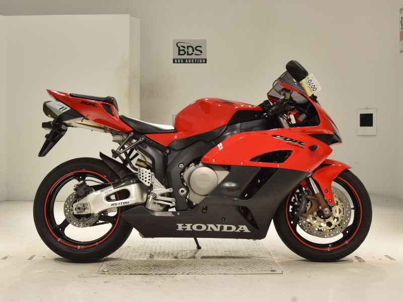 Honda CBR1000RR 2005