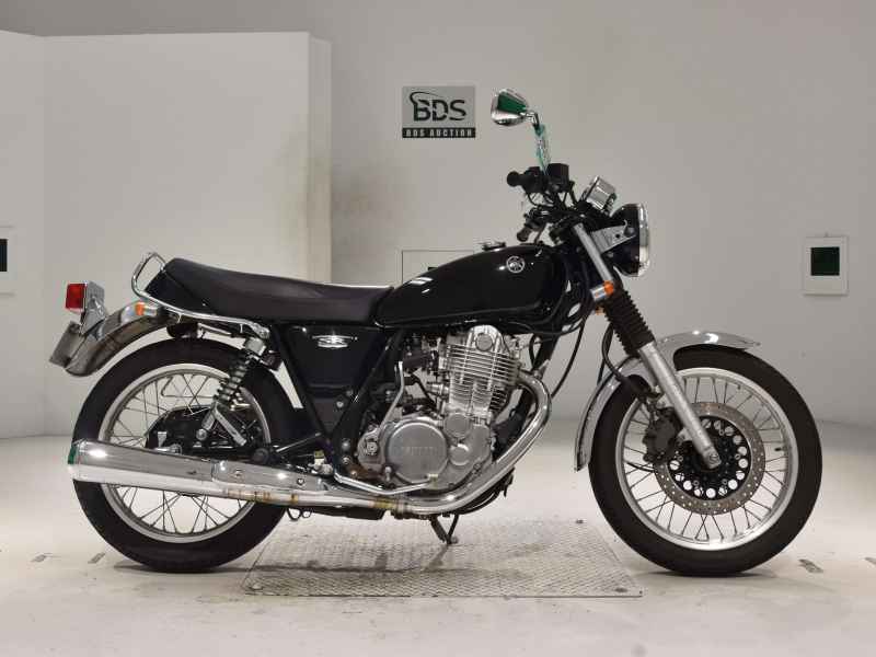 Yamaha SR400 2020