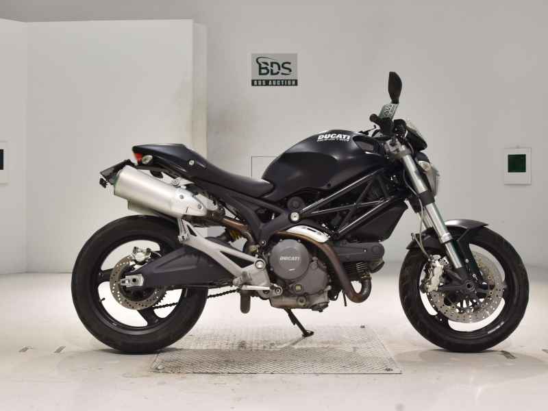 Ducati Monster 696 2009