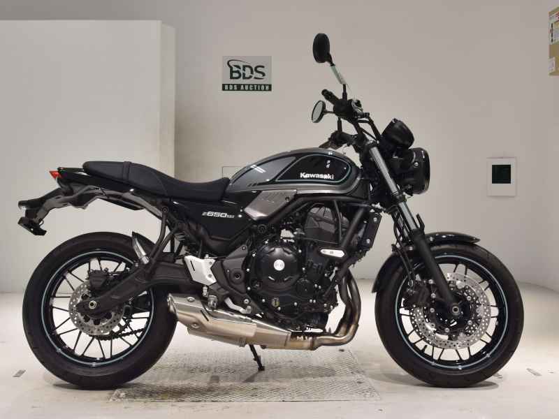 Kawasaki Z650RS 2023