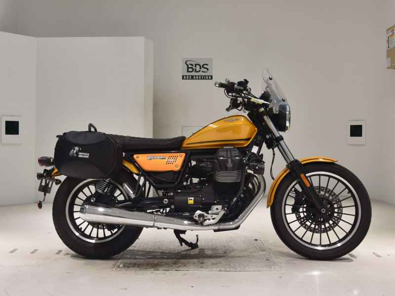 Moto Guzzi V9 Rome 2017