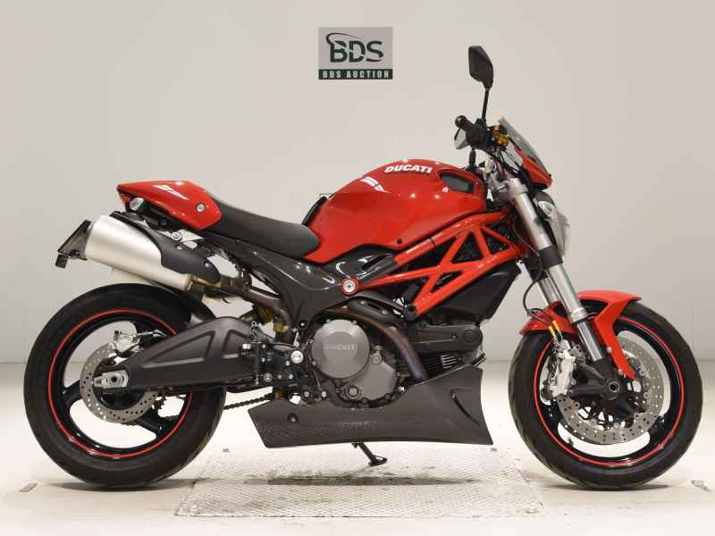 Ducati Monster 696 2010