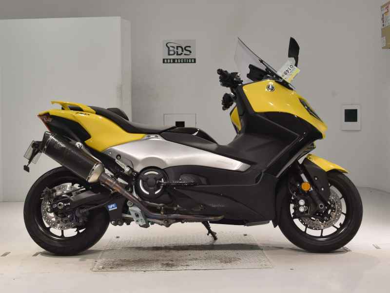 Yamaha TMAX 560 2022