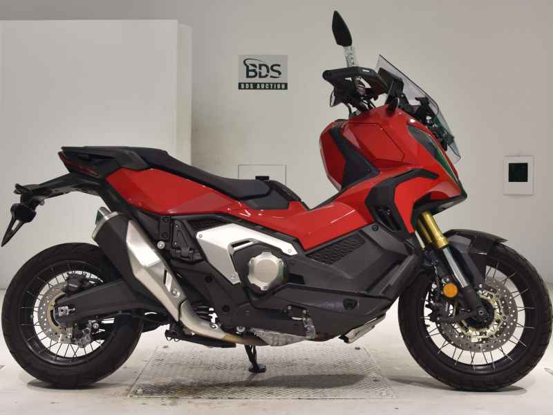 Honda X-ADV750 2024