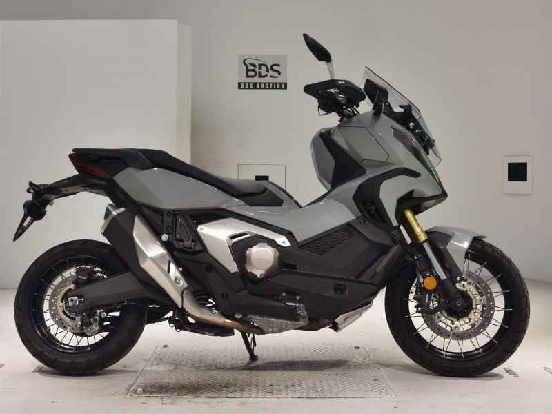 Honda X-ADV750 2024