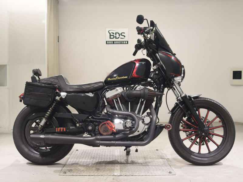 Harley-Davidson XL1200V 2012