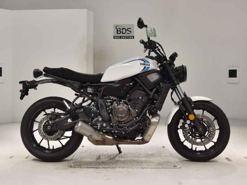 Yamaha XSR700 2022