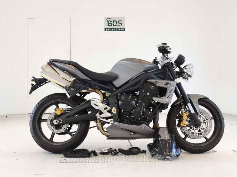 Triumph  STREET TRIPLE R 2011