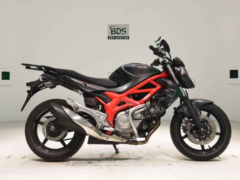 Suzuki Gladius 400 2013