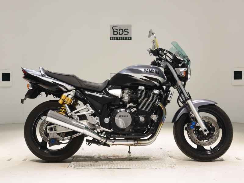 Yamaha XJR1300 2002