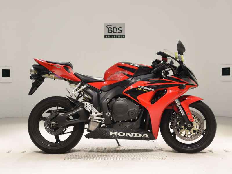 Honda CBR1000RR 2006