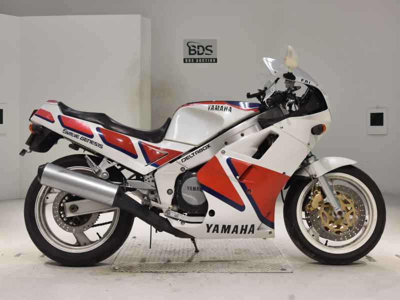 Yamaha FZR750 1987