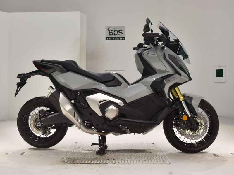 Honda X-ADV750 2024