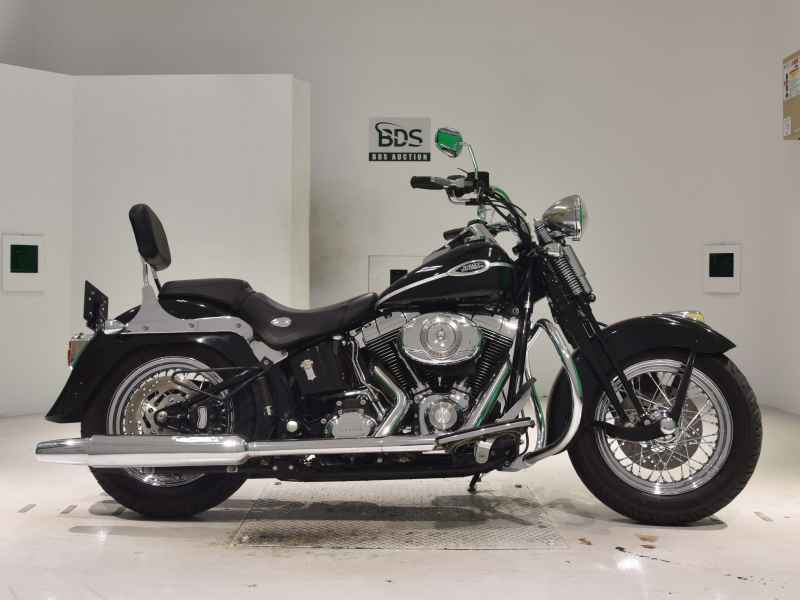 Harley-Davidson FLSTSC1580 2007