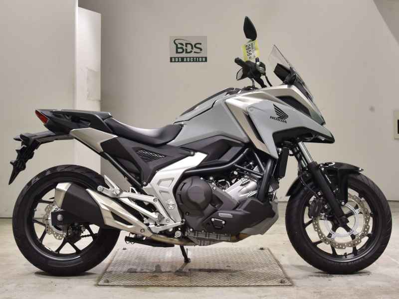 Honda NC750X DCT 2023