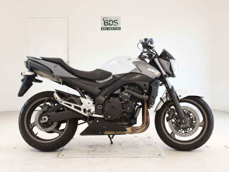 Suzuki GSR400 ABS 2015