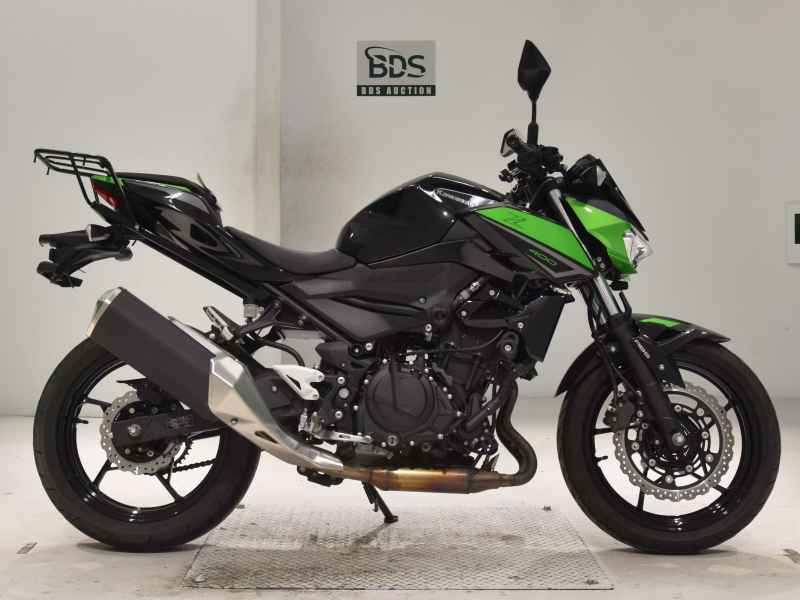 Kawasaki Z400 2021