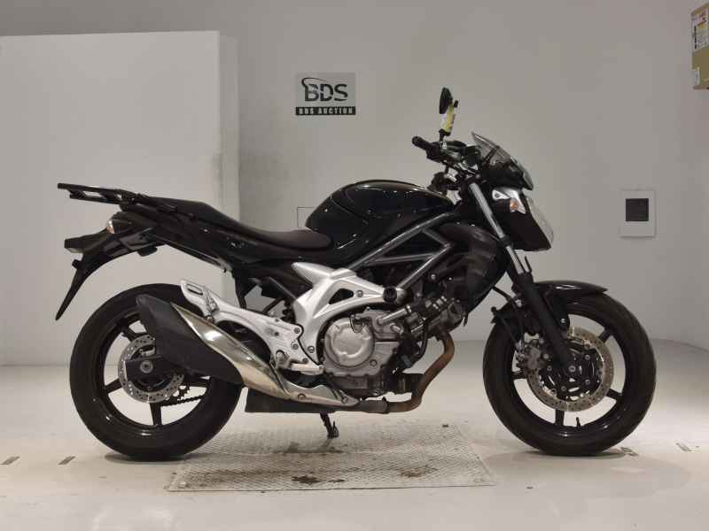 Suzuki Gladius 650 2011