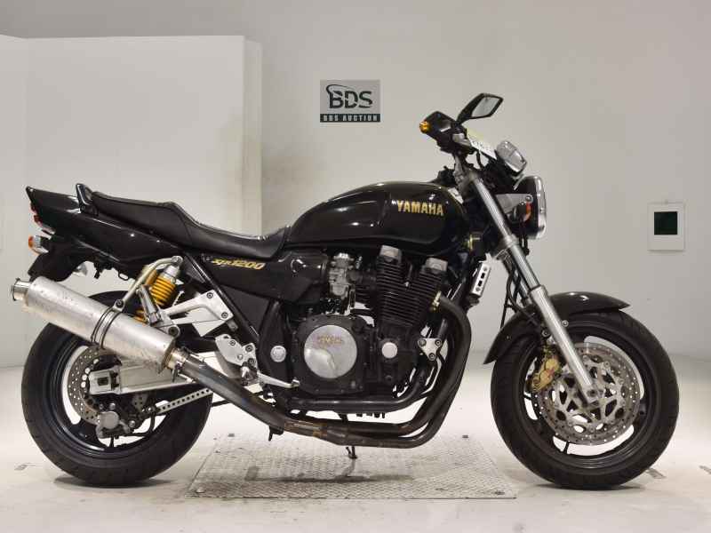 Yamaha XJR1200 1995