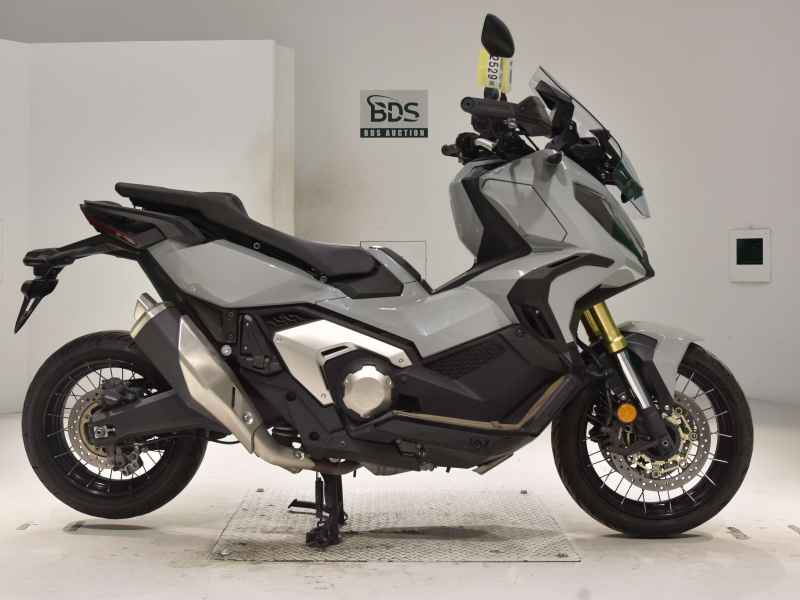 Honda X-ADV750 2022