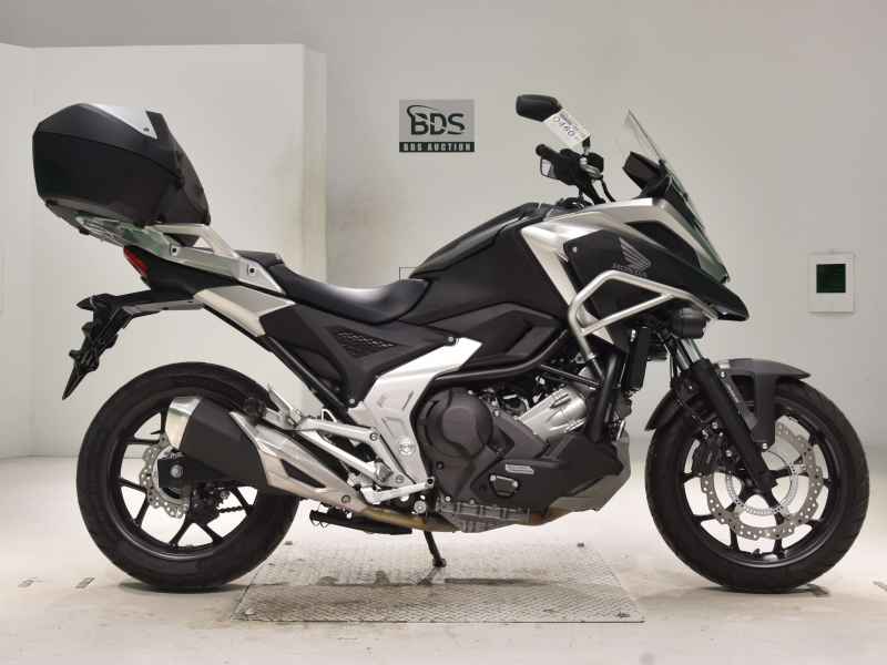 Honda NC750X DCT 2022