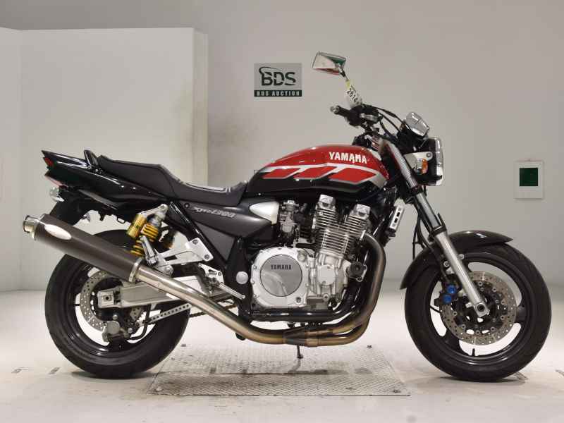 Yamaha XJR1300 2000