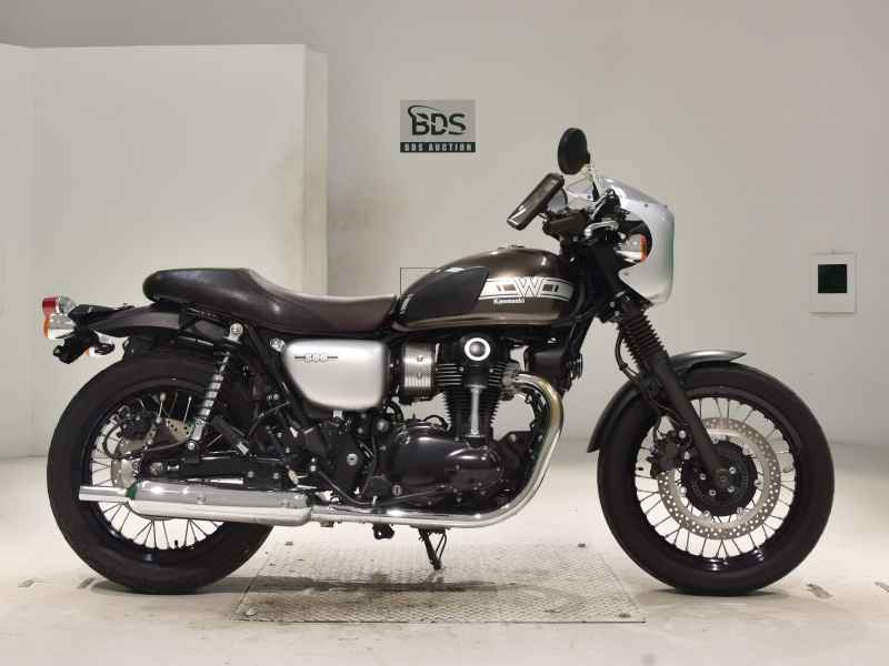 Kawasaki W800 Cafe 2021