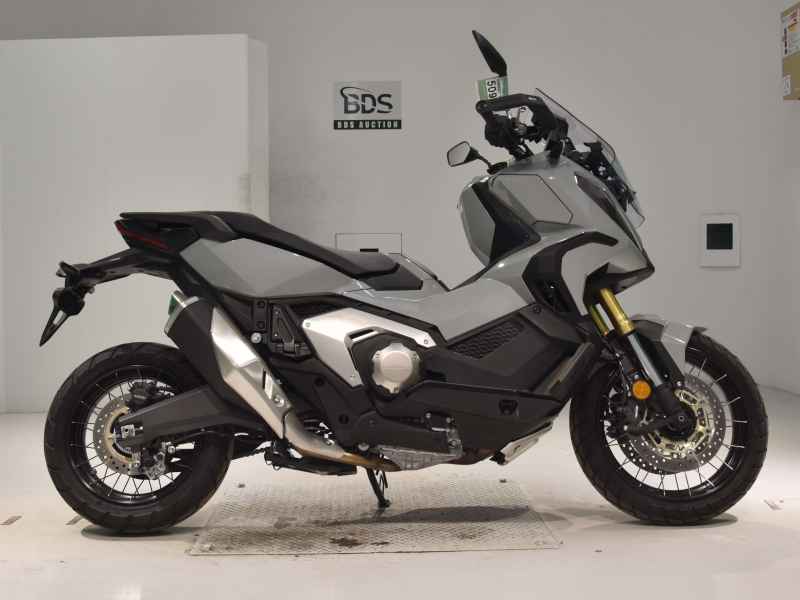 Honda X-ADV750 2024