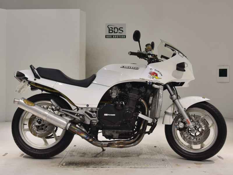 Kawasaki GPZ900R 1989