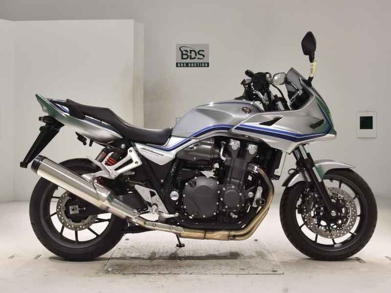 Honda CB1300 Super Boldor 2023