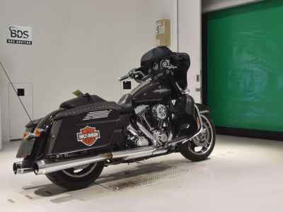 Harley-Davidson FLHX1690 2011