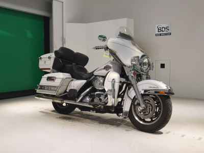 Harley-Davidson FLHTCU1580 2006