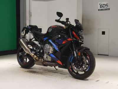 BMW M1000R 2024