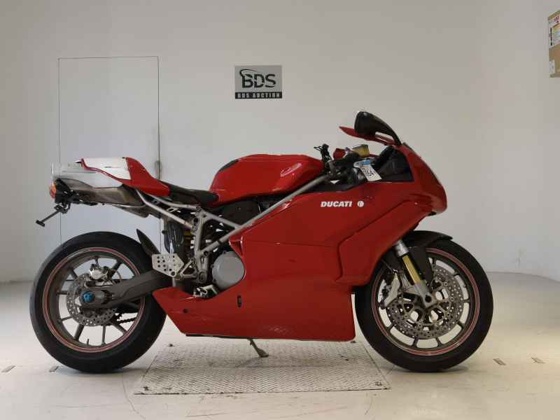 Ducati 749S 2004