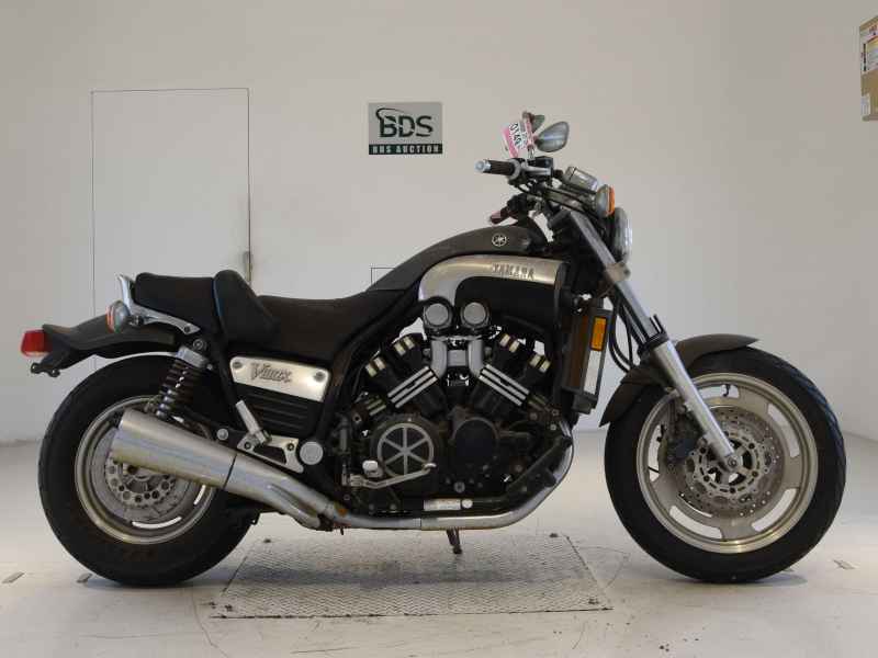 Yamaha V-Max 2001