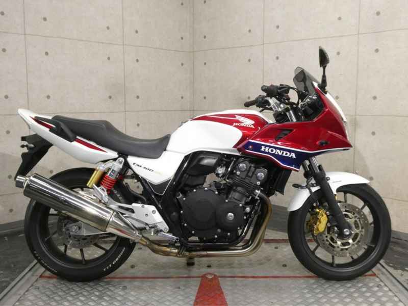 Honda CB400 Super Boldor 2014