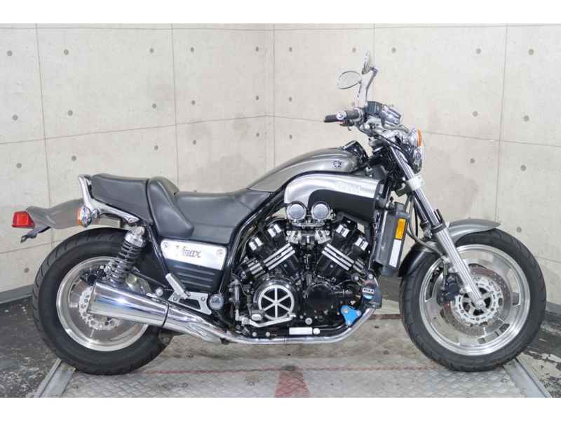 Yamaha V-Max 2000