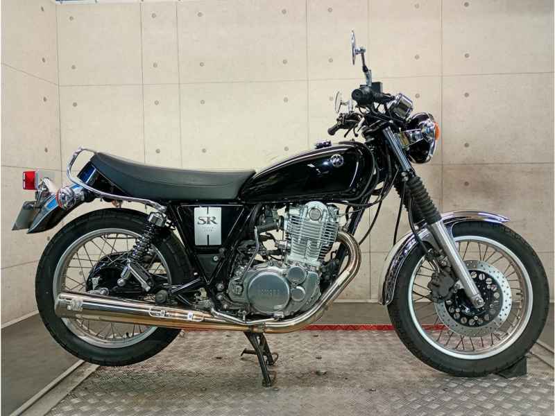 Yamaha SR400 2020