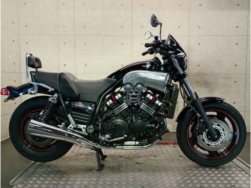 Yamaha V-Max 2005