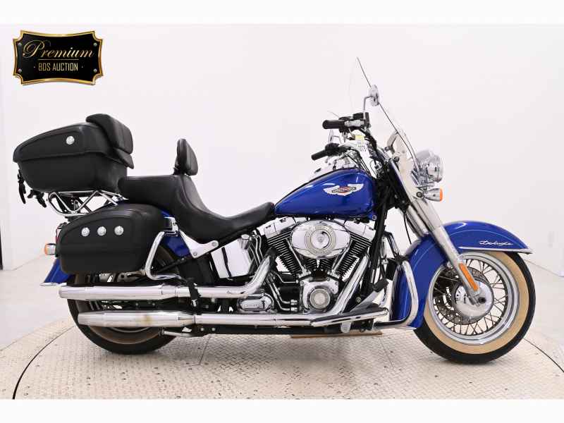 Harley-Davidson FLSTN1580 2011